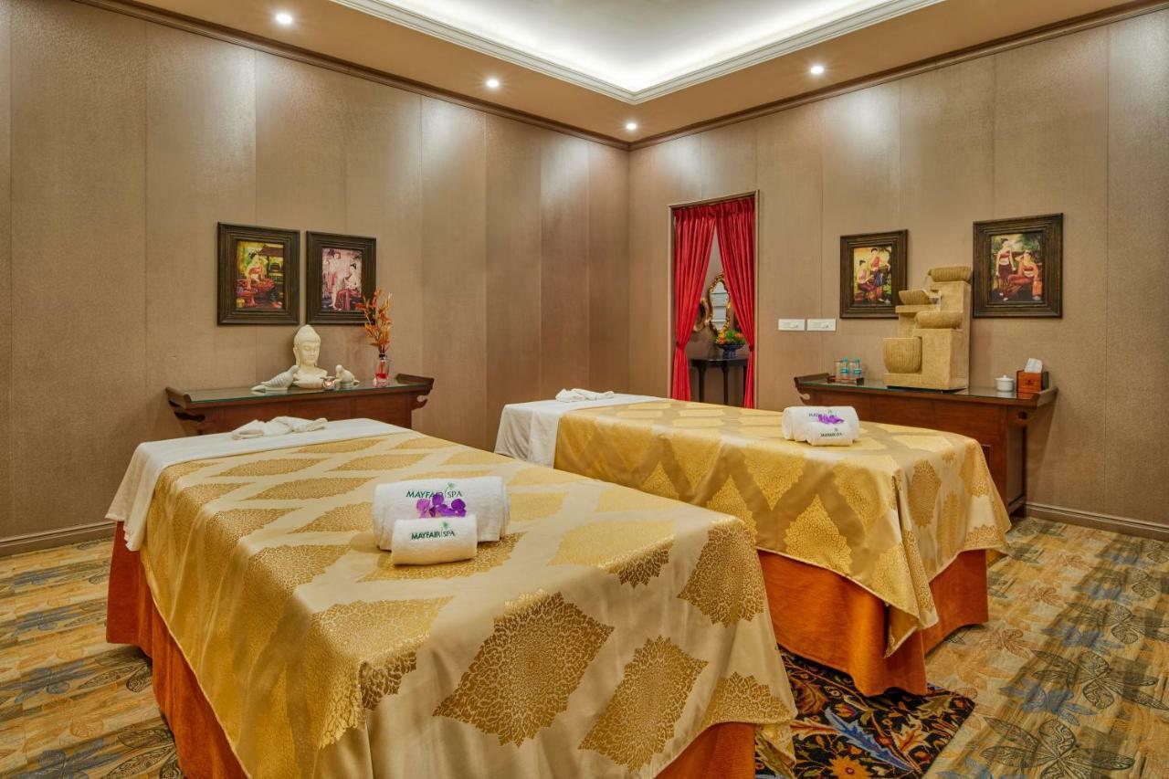Mayfair Lake Resort Raipur  Exterior photo